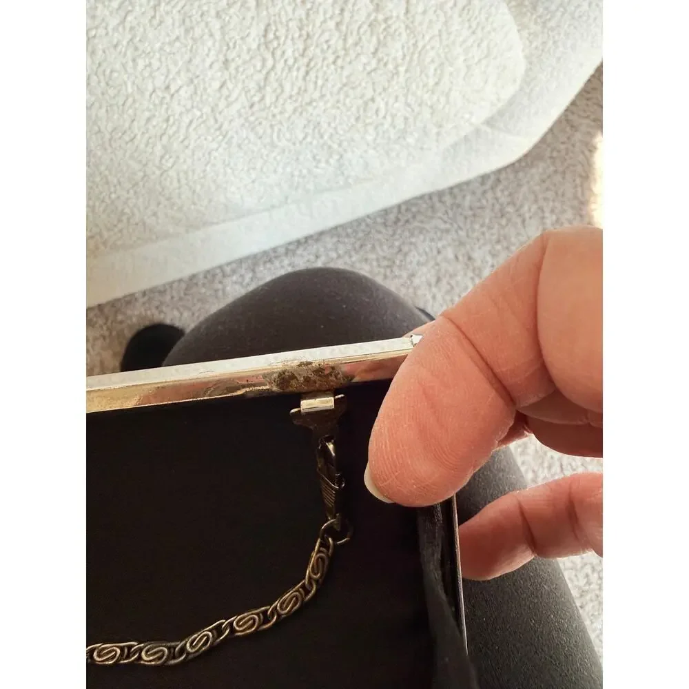 Mod Clutch Bag Women's Green Detachable Strap Clasp Closure Crocodile Embossed